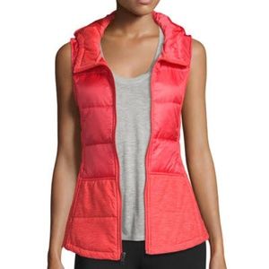 The North Face Pseudio Jacket Puffer Vest Red NWT